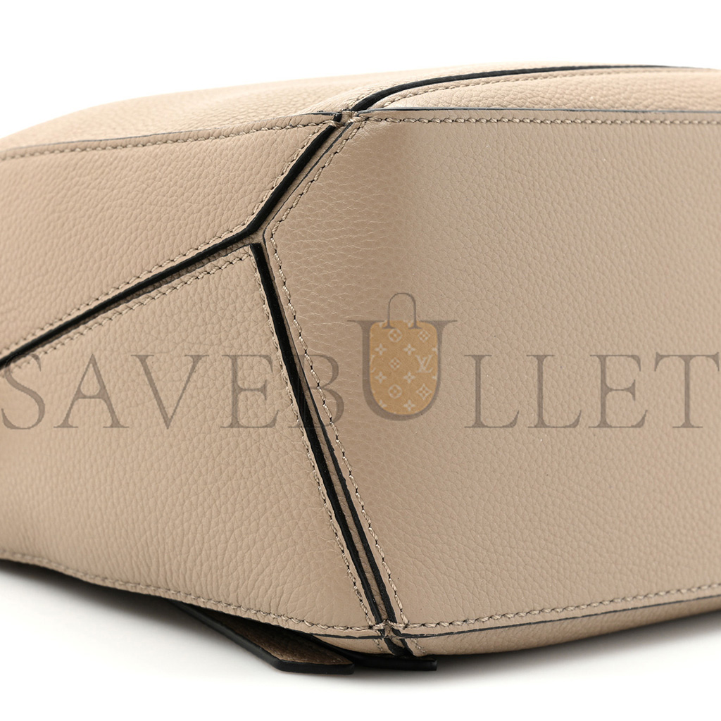 LOEWE GRAINED CALFSKIN SMALL PUZZLE BAG SAND (24*16.5*10.5cm)