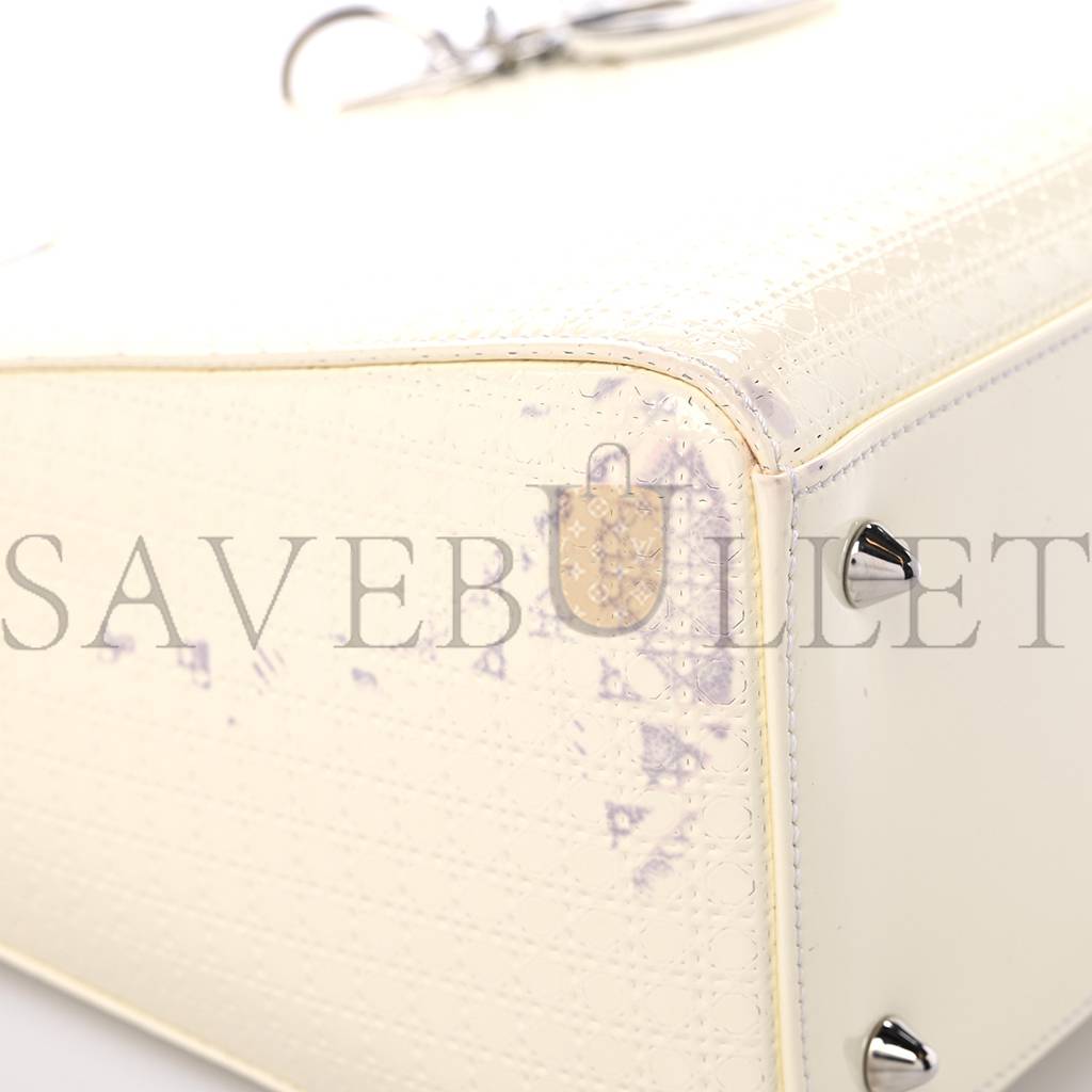 DIOR PATENT MICRO-CANNAGE MINI LADY DIOR WHITE (23*21*12.1cm)